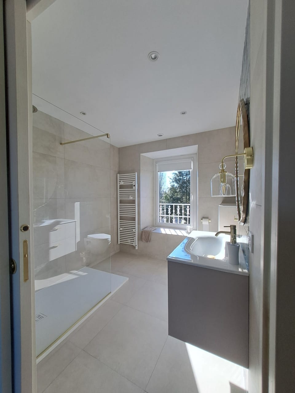 Traditional Triple Room, Private Bathroom, Bay View (Chambre rétro) | Bathroom