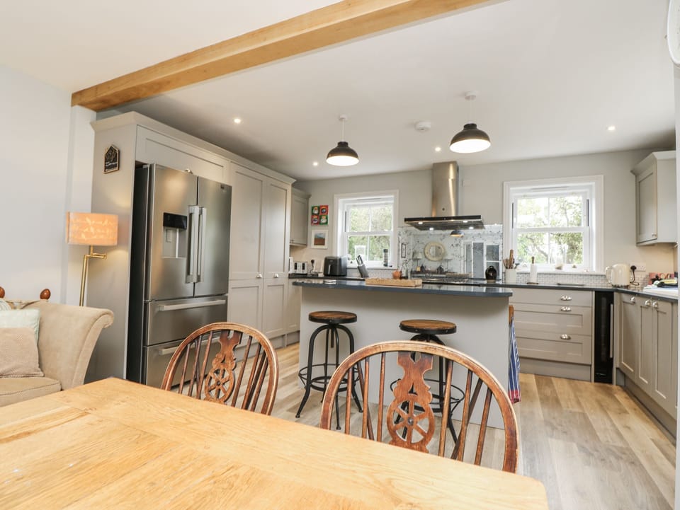 Cottage | Interior