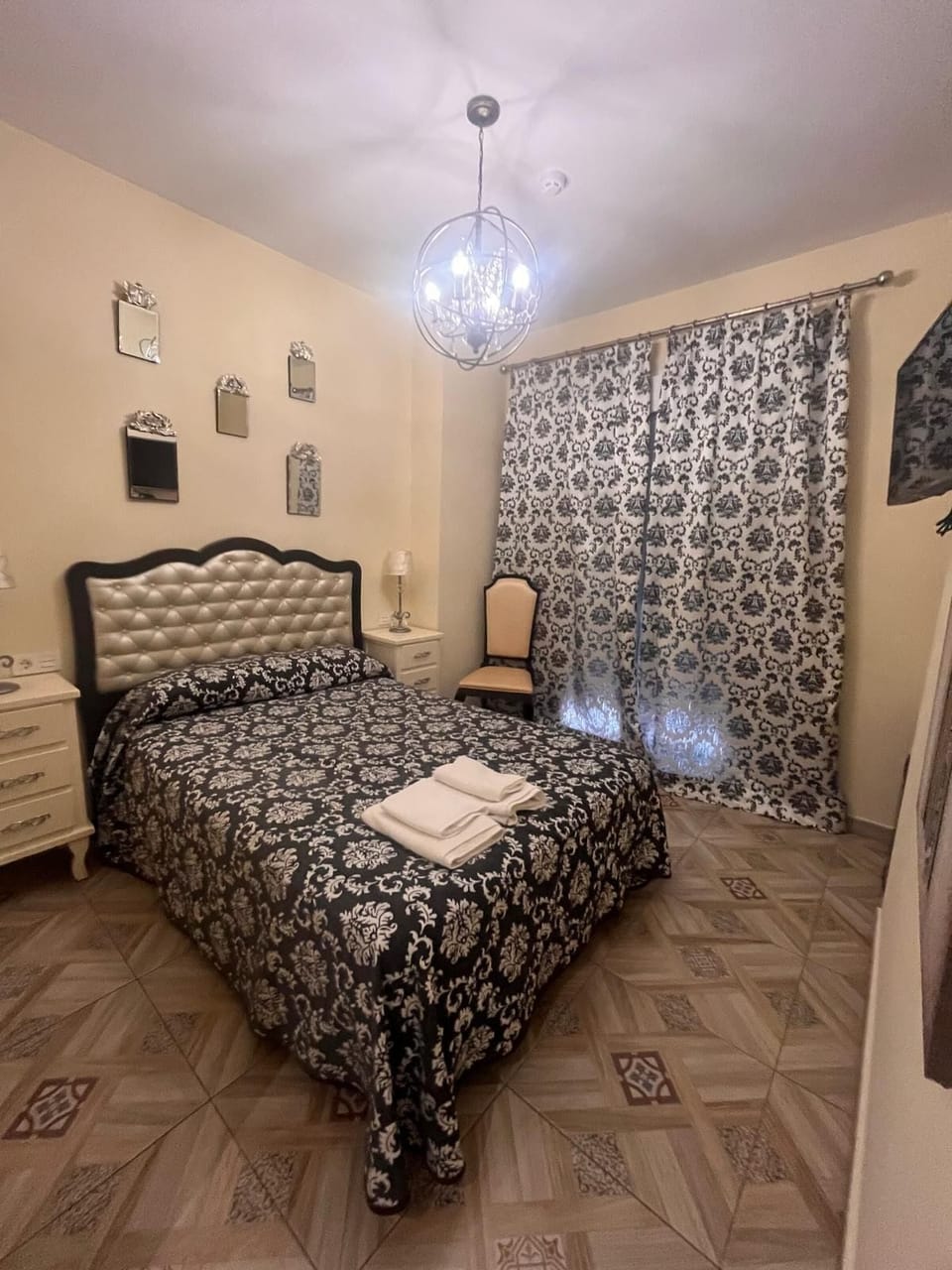 Basic Double Room | Desk, free WiFi