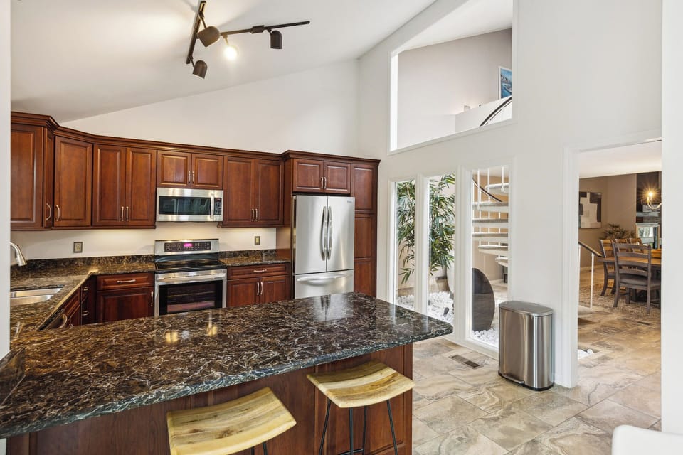 Villa, Multiple Beds, Kitchen (2634 Calibogue Club) | Private kitchen | Fridge, microwave, oven, stovetop