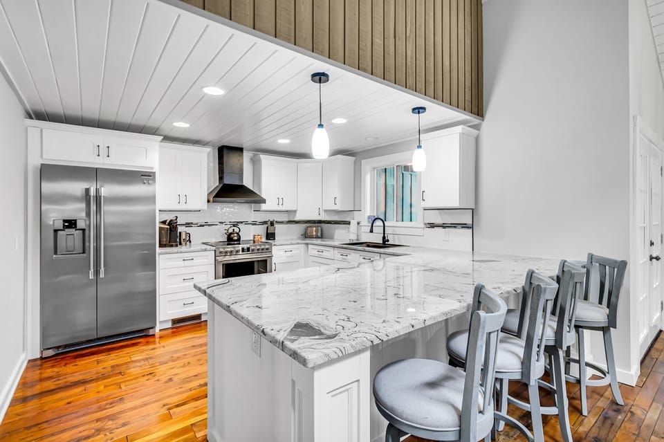House, Multiple Beds, Kitchen, Pool View (67 Forest Drive) | Private kitchen | Fridge, microwave, oven, stovetop