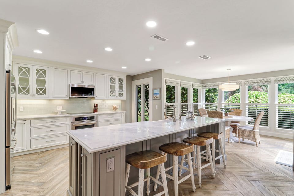 Villa, Multiple Beds, Patio, Golf View (196 Twin Oaks) | Private kitchen | Fridge, microwave, oven, stovetop