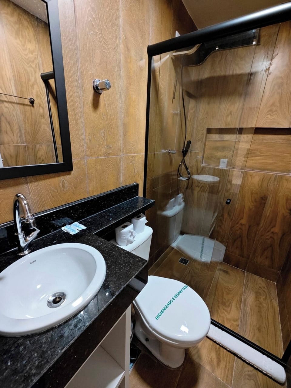 Apartment | Bathroom