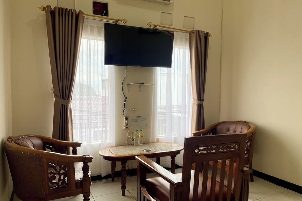 Superior Room | Desk, free WiFi, bed sheets