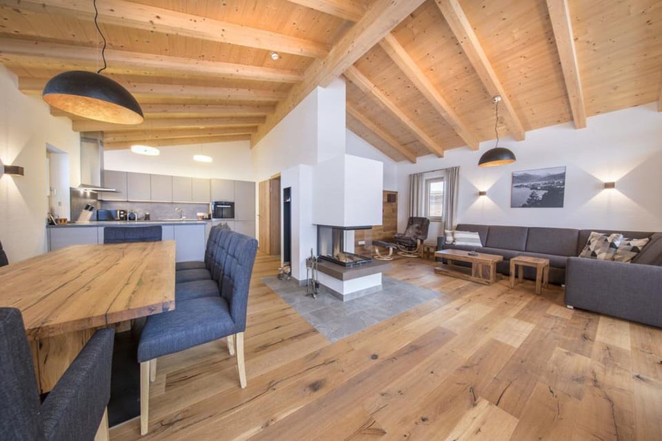 Chalet | Interior