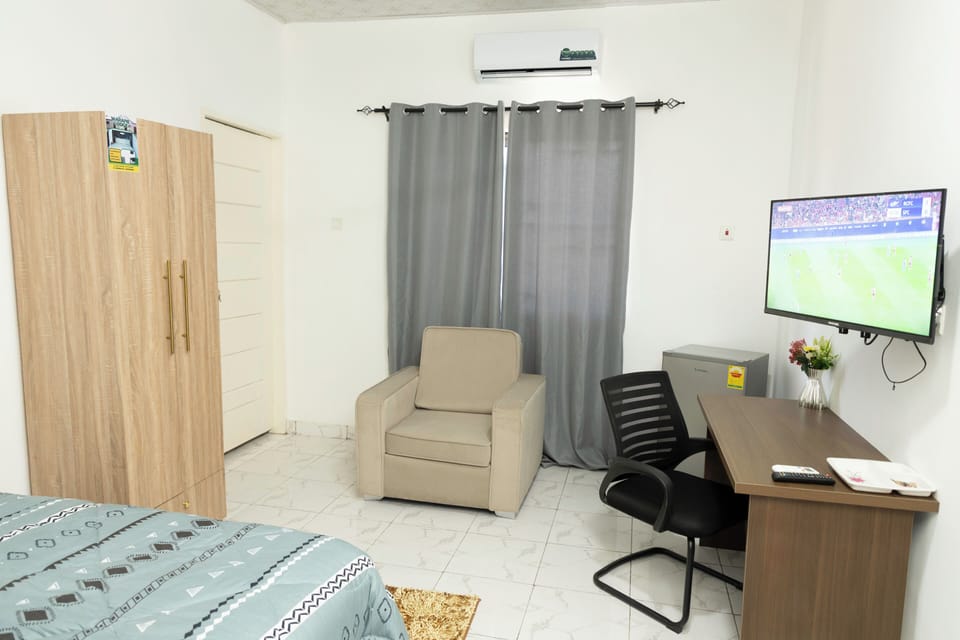 Classic Triple Room, 1 King Bed, Resort View | Desk, laptop workspace, WiFi (free), bed sheets