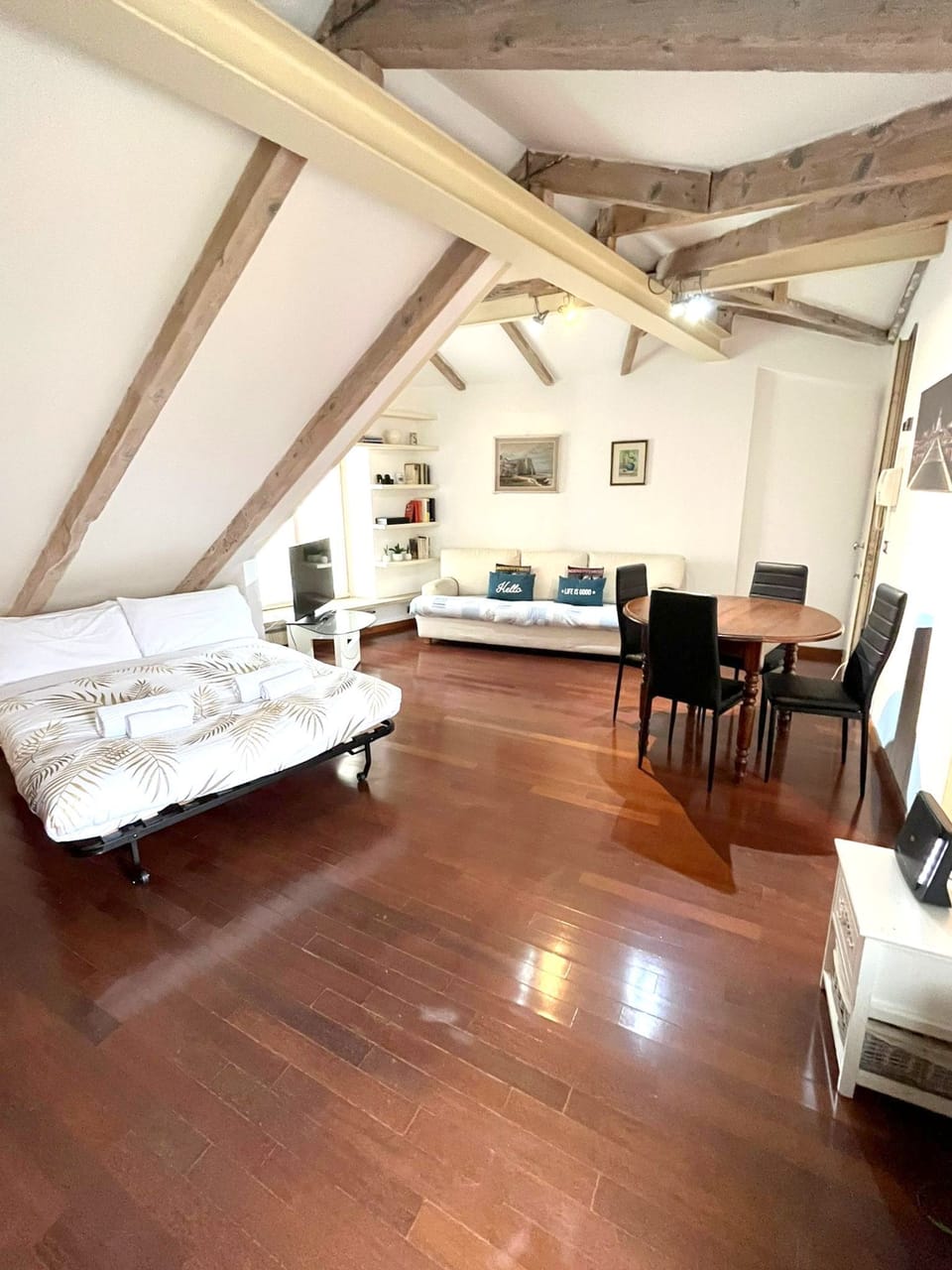 Apartment | Living area