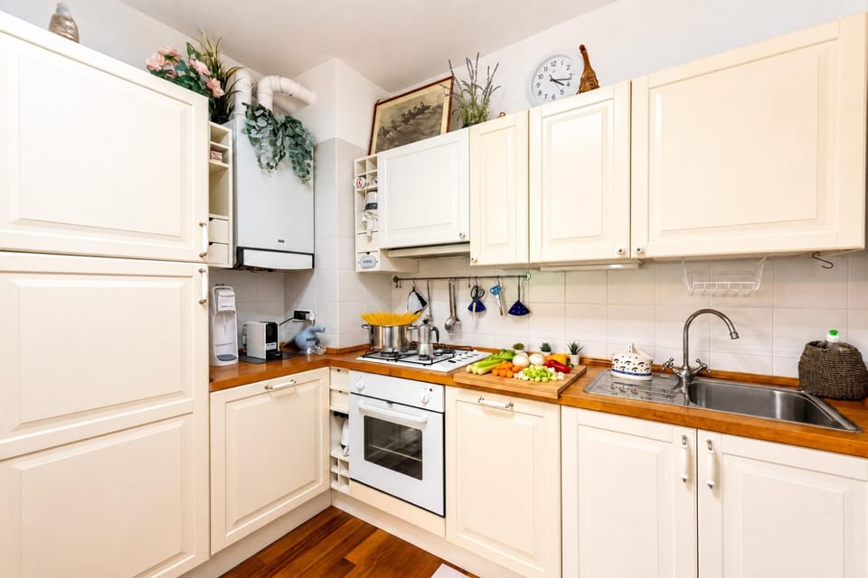 Family Apartment, 2 Bedrooms, Microwave (Sea And Garden in Sestri Levante) | Private kitchen