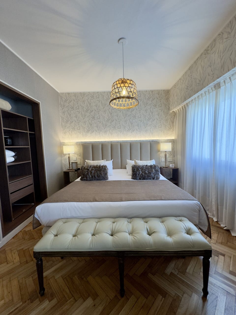 Premium Suite | In-room safe, free WiFi, bed sheets