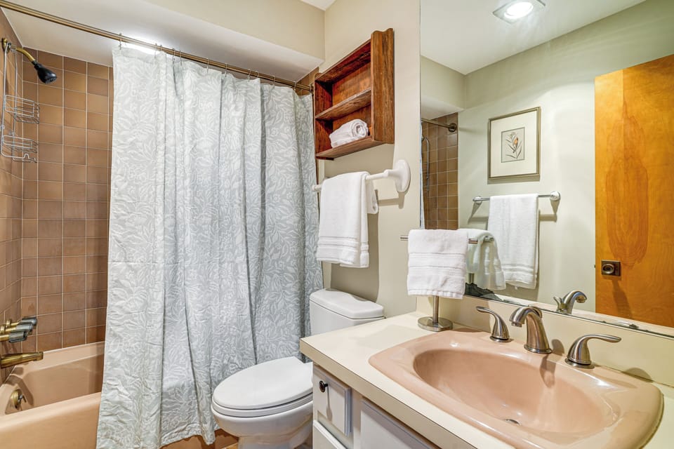Pool Access: Scenic Condo in Wintergreen Resort! Apartment in Nelson County