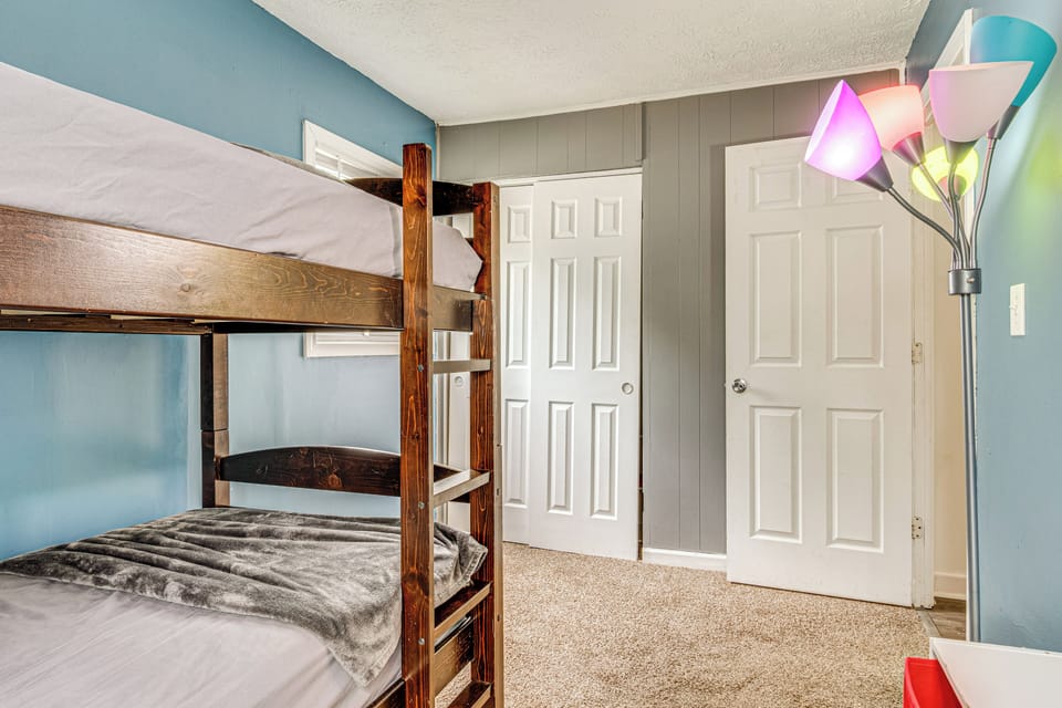 House (2 Bedrooms) | Interior