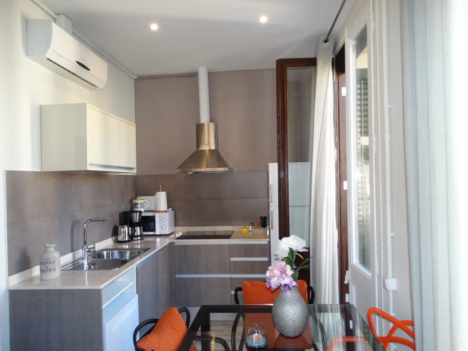 Comfort Apartment | Private kitchen