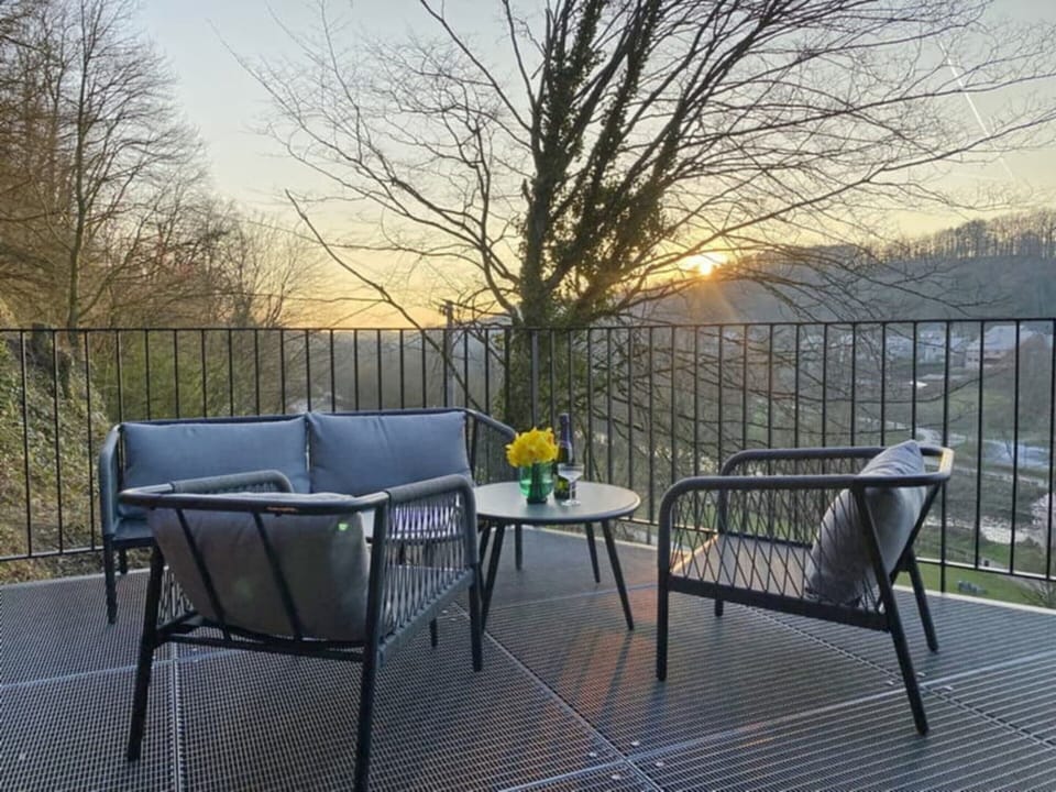 House | Outdoor dining
