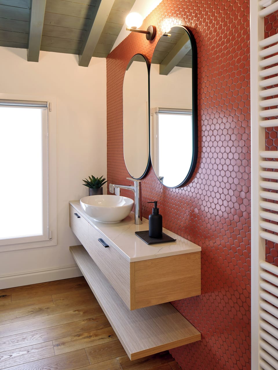 Exclusive Double or Twin Room, 1 Bedroom, Garden View | Bathroom | Shower, hair dryer, towels, soap