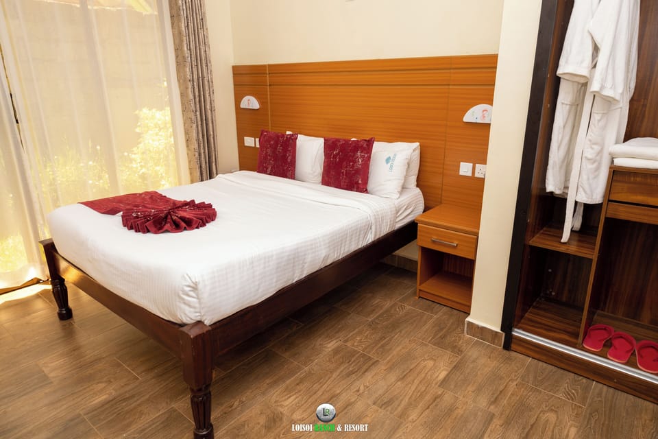 Standard Double Room | Desk, laptop workspace, free WiFi