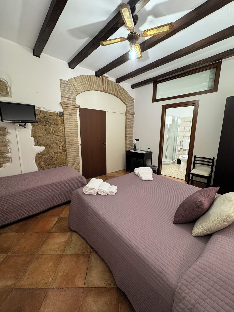 Comfort Triple Room | Minibar, in-room safe, desk, laptop workspace