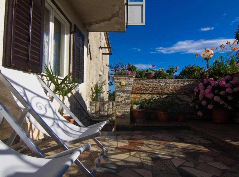 Apartment (Two Bedroom Apartment with Terrace) | Terrace/patio