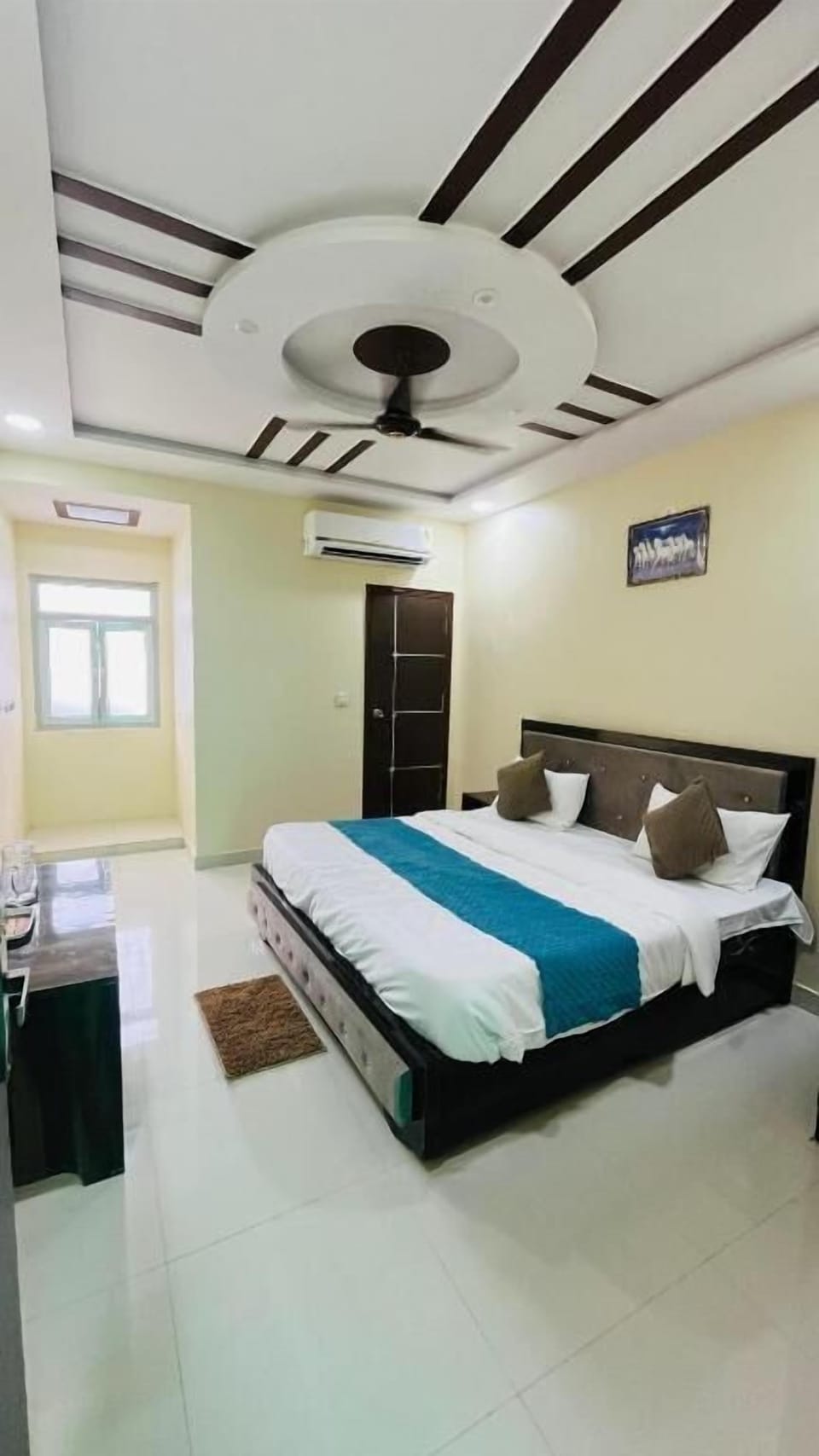 Deluxe Double Room, City View | Desk, laptop workspace, free WiFi
