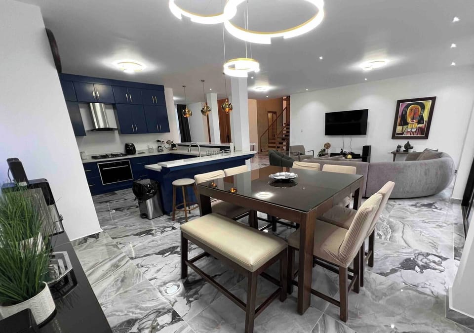 Villa, 6 Bedrooms, Accessible, Smoking | Dining