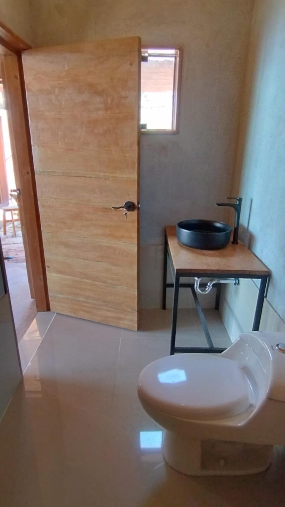 Deluxe Room, Lake View | Bathroom