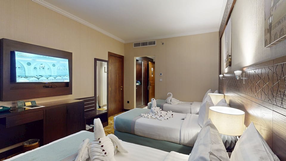 Basic Triple Room | Egyptian cotton sheets, premium bedding, in-room safe, blackout drapes