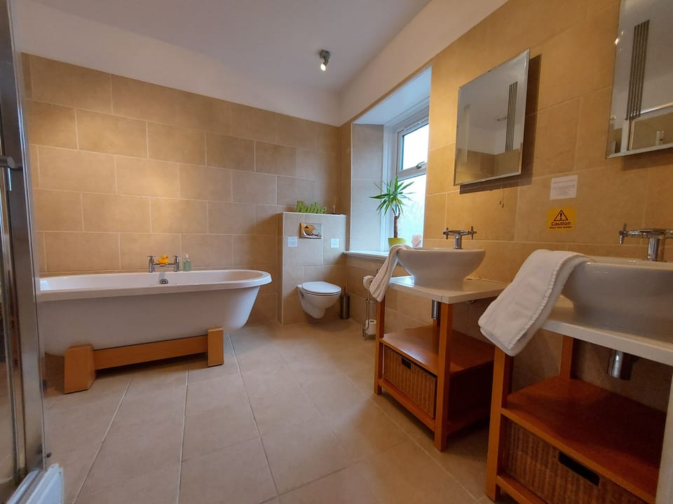 Double or Twin Room, Garden View (Nine Maidens) | Bathroom | Free toiletries, hair dryer, bathrobes, slippers