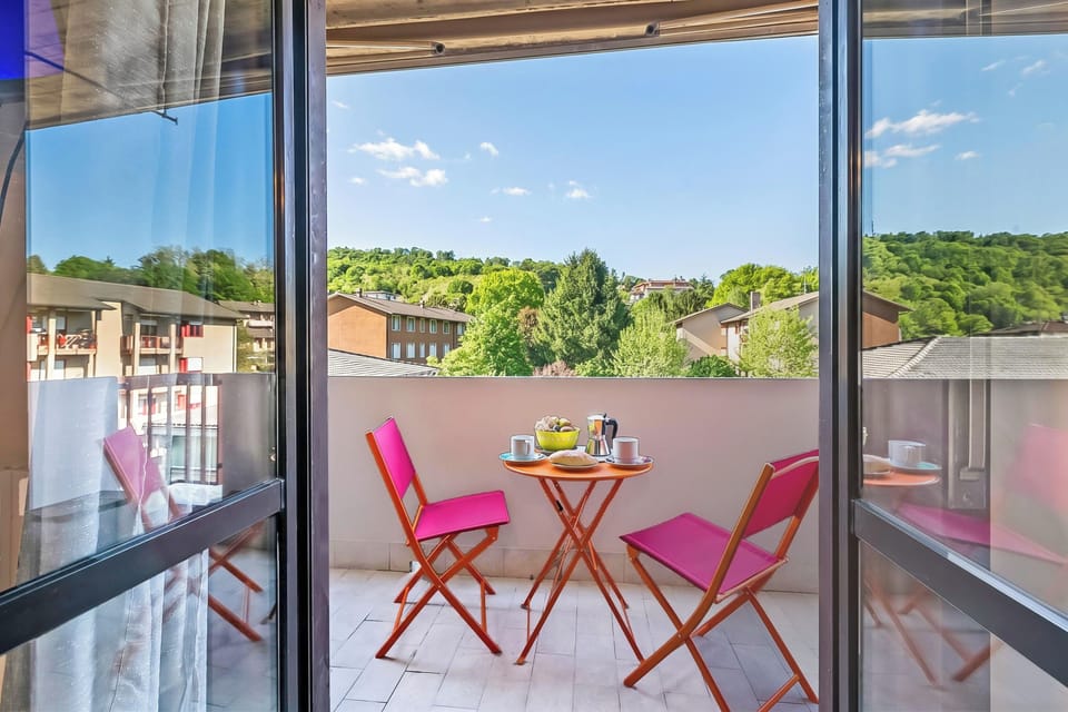 Standard Apartment, 1 Bedroom, Balcony (La Dolce Laveno, Balcony Apartment) | Outdoor dining