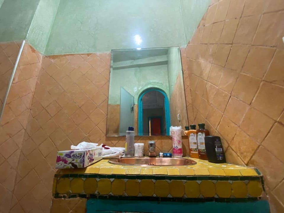 Comfort Double or Twin Room, Patio, Garden View | Bathroom | Shower, hair dryer, bathrobes, slippers