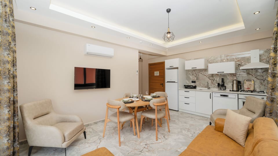 Comfort Apartment, City View | Egyptian cotton sheets, premium bedding, Select Comfort beds