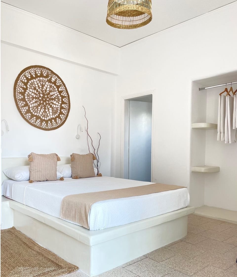 Junior Double Room, Balcony, City View | In-room safe, laptop workspace, blackout drapes, soundproofing