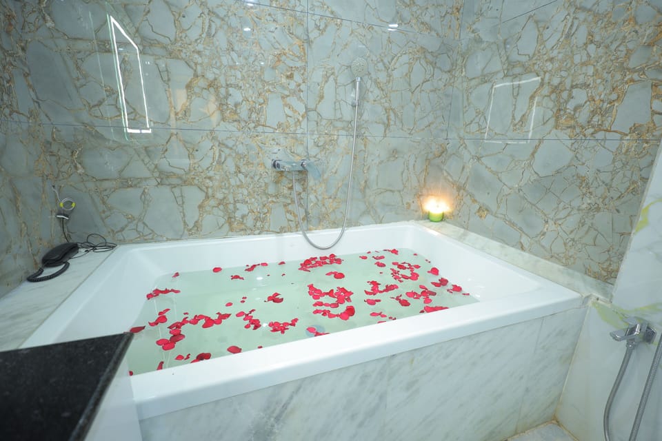 Signature Suite | Bathroom