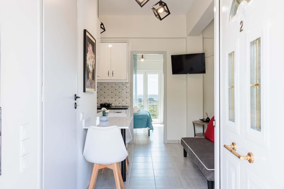 House | 2 bedrooms, desk, Internet