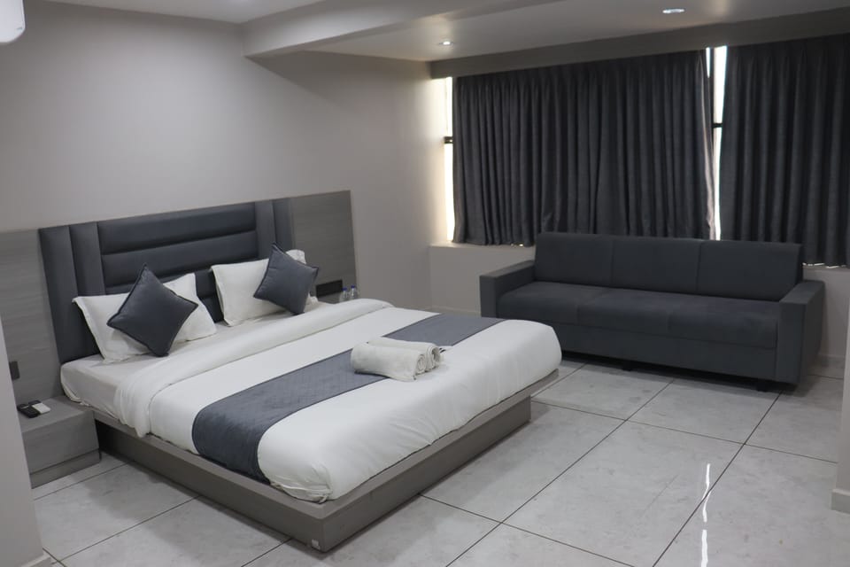 Deluxe Room, City View | View from room