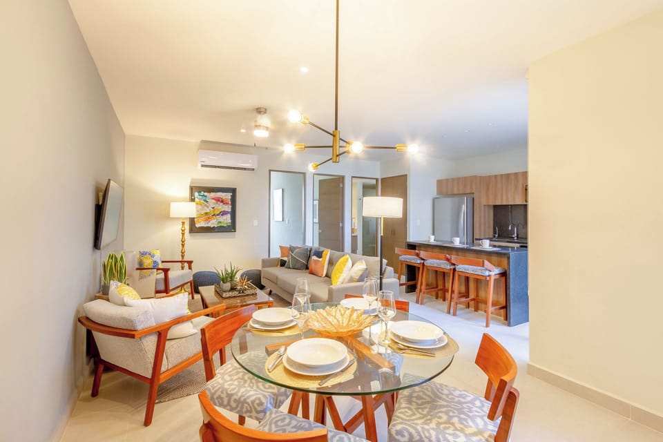 Condo, Beach View | Living area | 40-inch Smart TV with digital channels