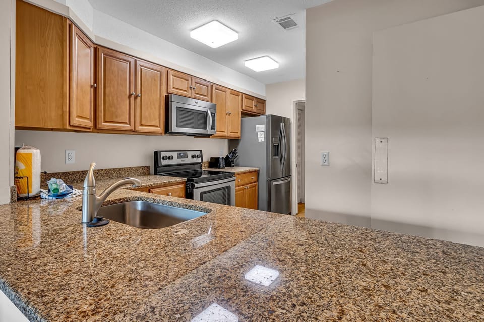 Villa, Multiple Beds, Kitchen, Golf View (498 Plantation Club Villas) | Private kitchen | Coffee/tea maker, dining table