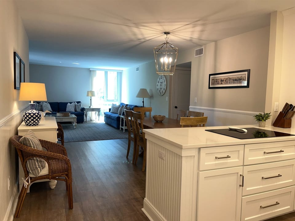 Villa, Multiple Beds, Kitchen, Garden View (880 Ketch Court) | Interior