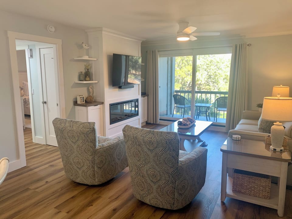 Villa, 1 King Bed with Sofa bed, Kitchen, Garden View (884 Ketch Court) | Living area | 42-inch flat-screen TV with digital channels