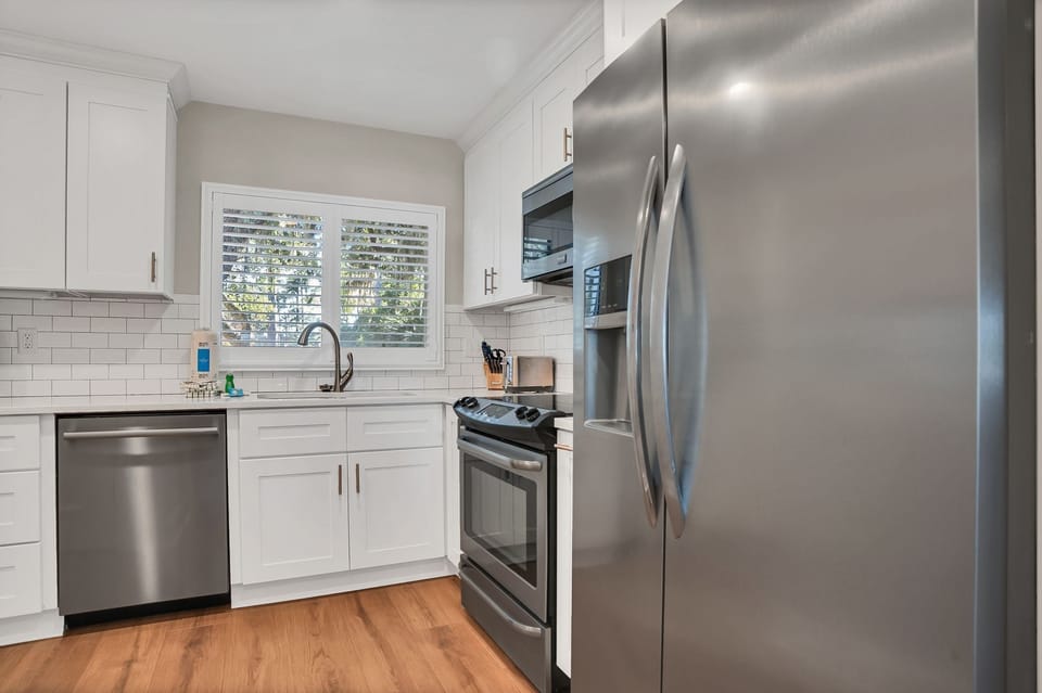 Villa, Multiple Beds, Kitchen (1017 Caravel Court) | Private kitchen | Coffee/tea maker, dining tables