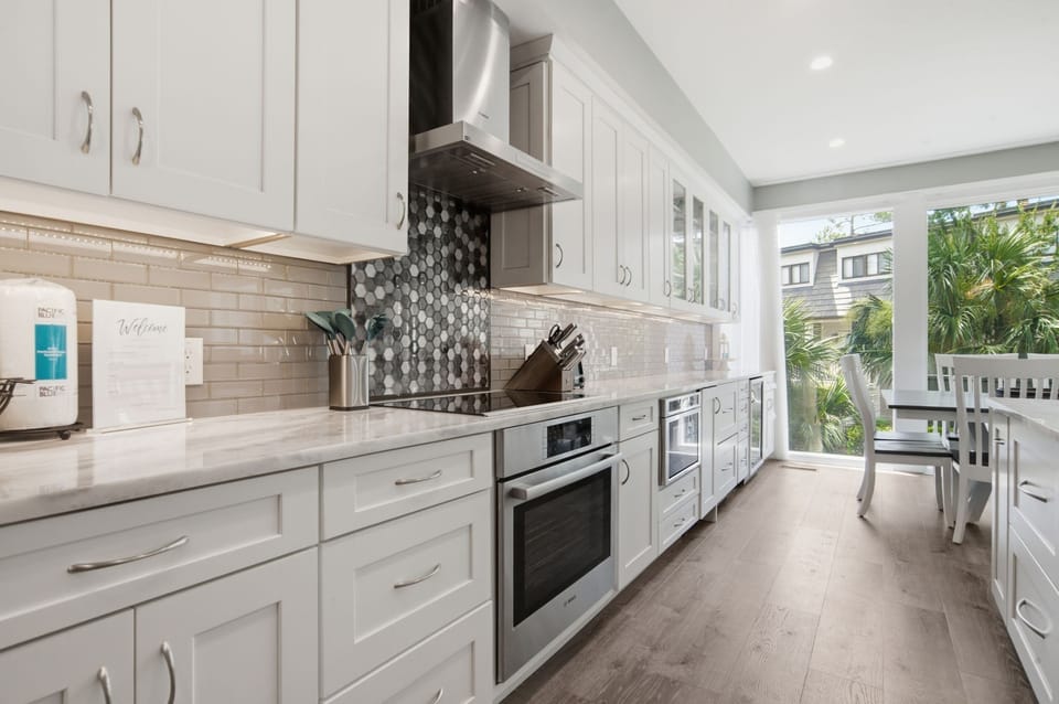 Villa, Multiple Beds, Kitchen, Garden View (1259 Harbour Town Club) | Private kitchen | Coffee/tea maker, dining table