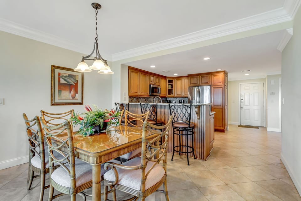 Villa, Multiple Beds, Kitchen (1885 Beachside Tennis) | Dining