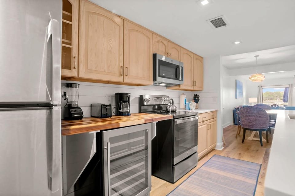 Villa, Multiple Beds, Kitchen (1619 Port Villas) | Private kitchen | Coffee/tea maker, dining table