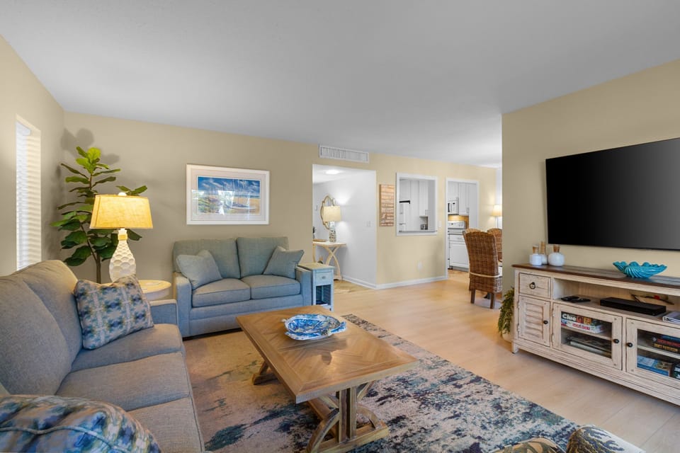 Villa, Multiple Beds, Kitchen (2201 Heritage Villas) | Living area | 42-inch flat-screen TV with digital channels
