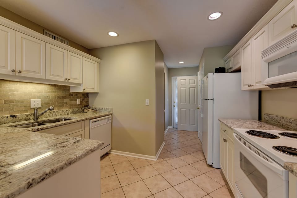 Villa, Multiple Beds, Kitchen, Garden View (2250 Heritage Villas) | Private kitchen | Coffee/tea maker, dining tables