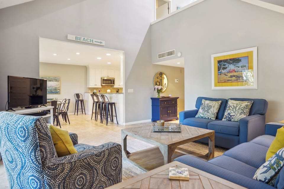 Villa, Multiple Beds, Kitchen, Garden View (2302 Heritage Villas) | Living area | 42-inch flat-screen TV with digital channels