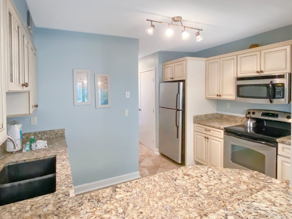 Villa, Multiple Beds, Kitchen, Garden View (2245 Heritage Villas) | Private kitchen | Coffee/tea maker, dining tables