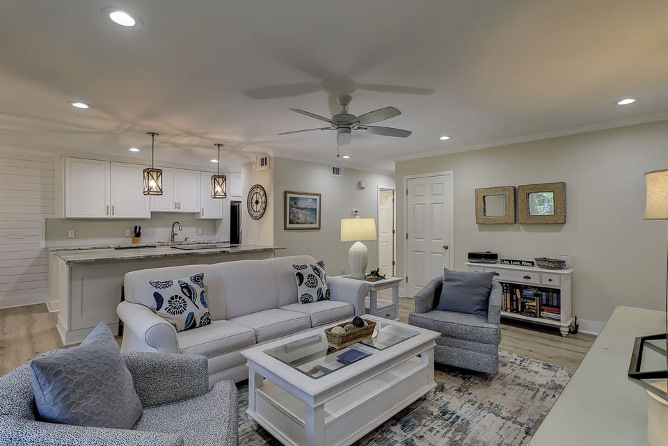 Villa, Multiple Beds, Kitchen (2313 Racquet Club) | Living area | 42-inch TV with digital channels