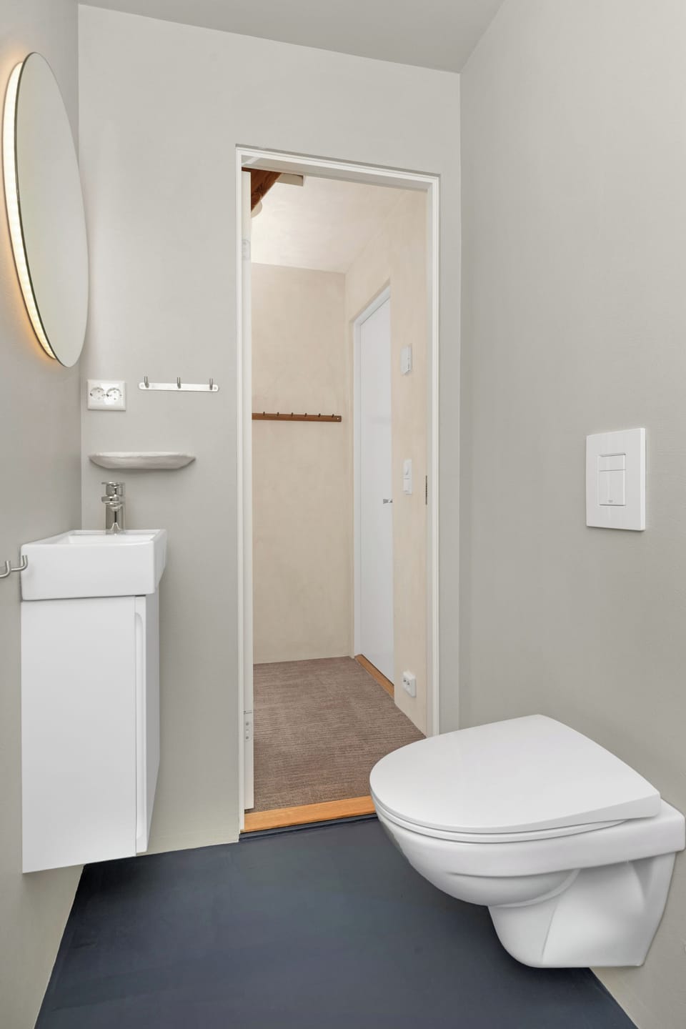Family Quadruple Room, City View | Bathroom