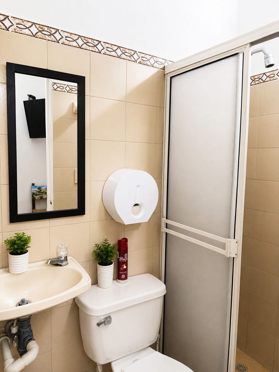 Room | Iron/ironing board, free WiFi, bed sheets