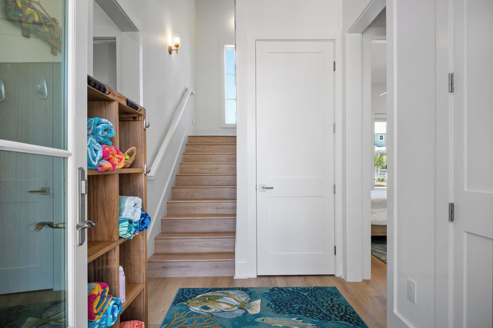 House (6 Bedrooms) | Interior