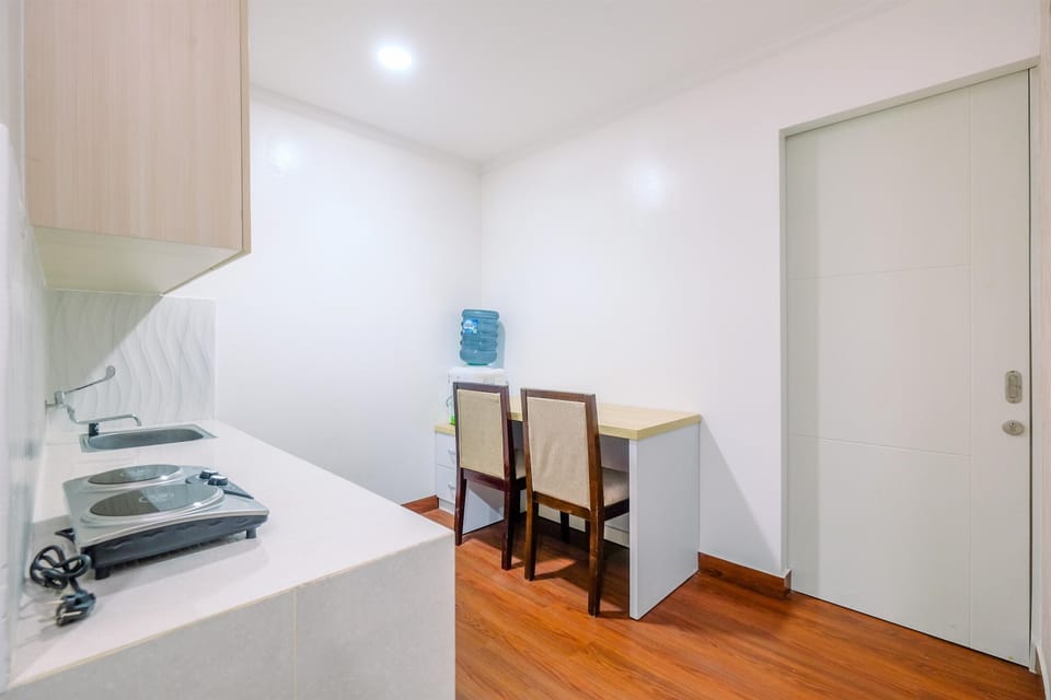 Standard Apartment, 2 Bedrooms (Apartment) | Dining room